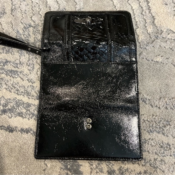 Elliott Lucca Black Patent Leather Trifold Clutch Wallet Wristlet - Picture 6 of 7